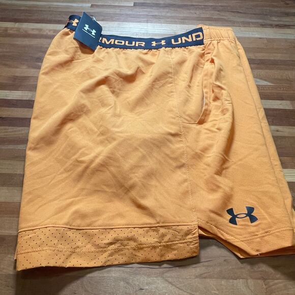 Under Armour Mens Vanish Woven 6" Shorts Honey Orange / Black S - Picture 2 of 7